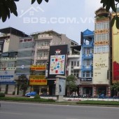 Bán đất mặt phố đườngTrường Chinh 42m2, mặt tiền 5,5m, vị trí kinh doanh, văn phòng, 4 làn oto, vỉa hè 7m.